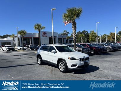 Used 2019 Jeep Cherokee Latitude w/ Popular Appearance Group