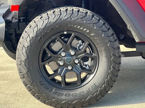 Used 2025 Jeep Wrangler Unlimited Sport S 4xe AWD/4WD image 26
