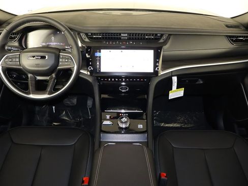 New 2026 Jeep Grand Cherokee Limited image 14