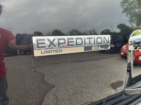 Used 2013 Ford Expedition EL Limited image 10