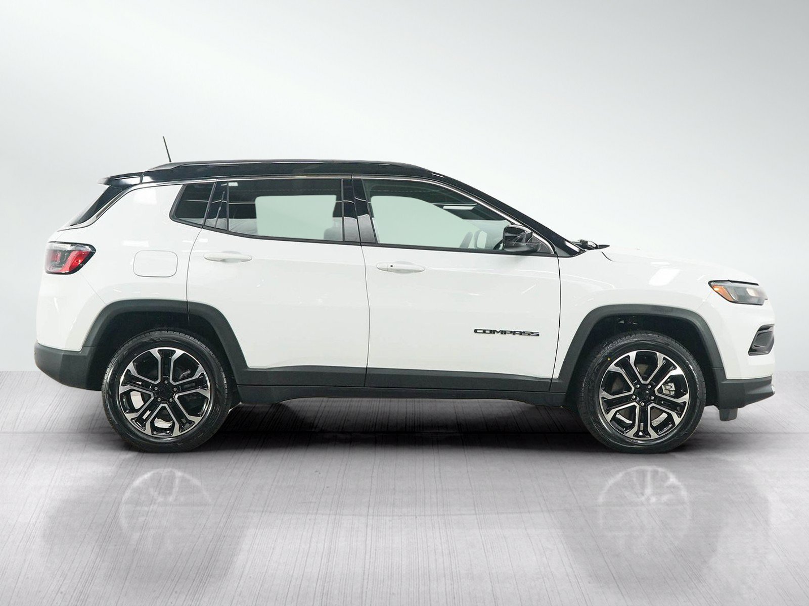 Used 2023 Jeep Compass Limited AWD/4WD image 6