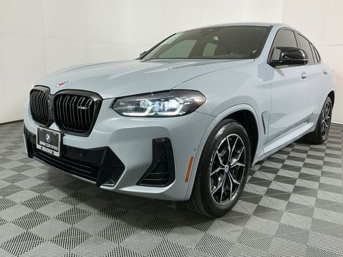 Used 2023 BMW X4 M40i w/ Premium Package image 2