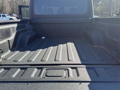 New 2025 Jeep Gladiator Sport image 29