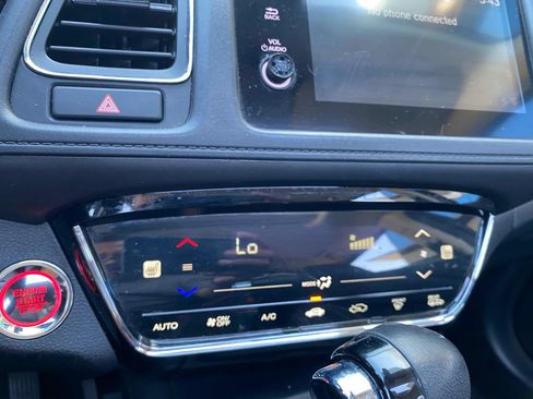 Used 2019 Honda HR-V EX image 36