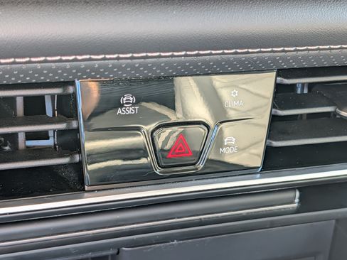 Certified 2024 Volkswagen Atlas SE AWD/4WD image 29