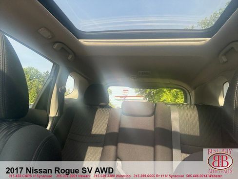 Used 2017 Nissan Rogue SV AWD/4WD image 18
