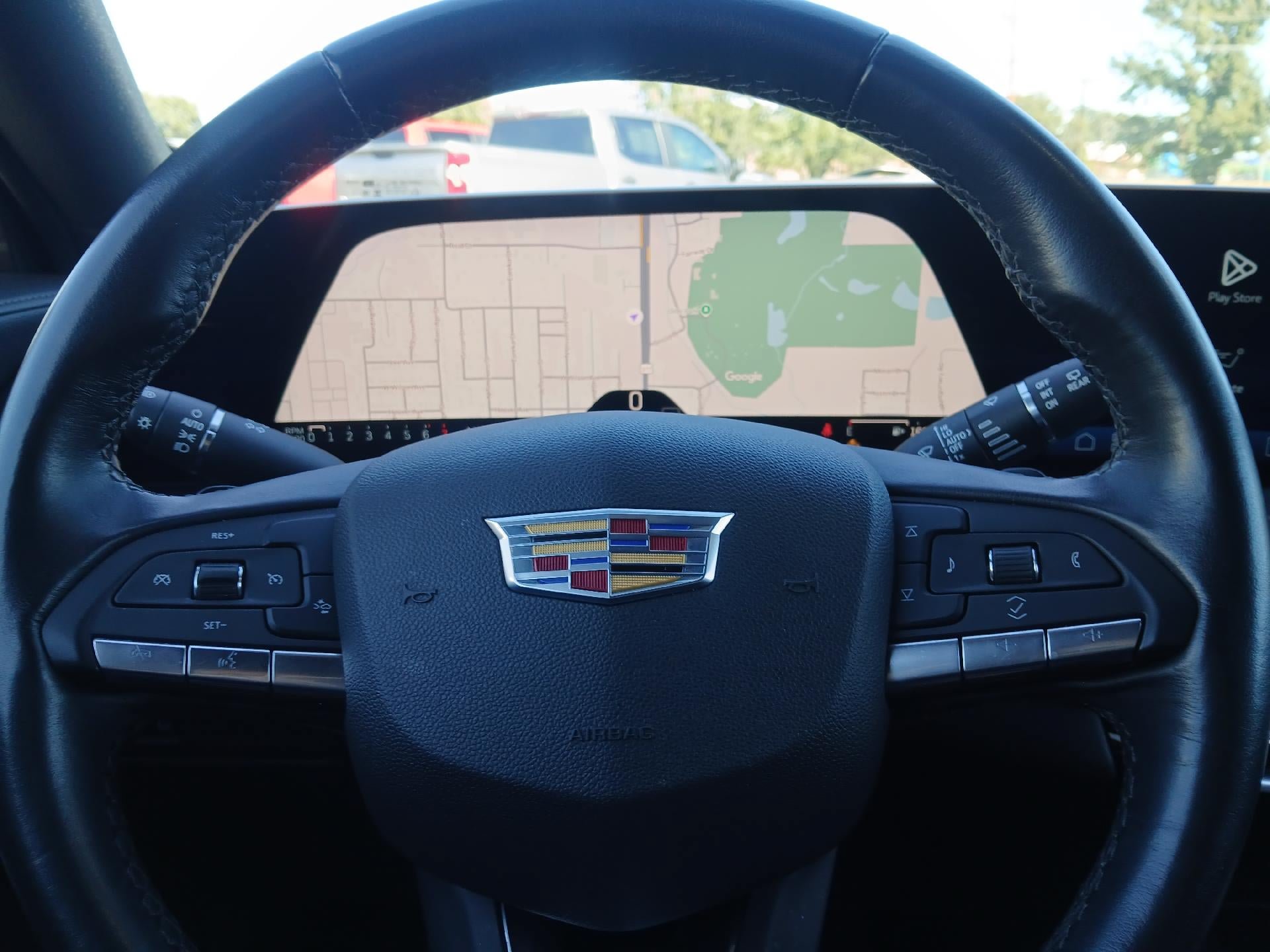 Used 2025 Cadillac XT4 Premium Luxury FWD image 27