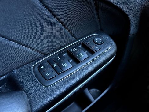 Used 2021 Dodge Charger R/T w/ Navigation & Travel Group image 13