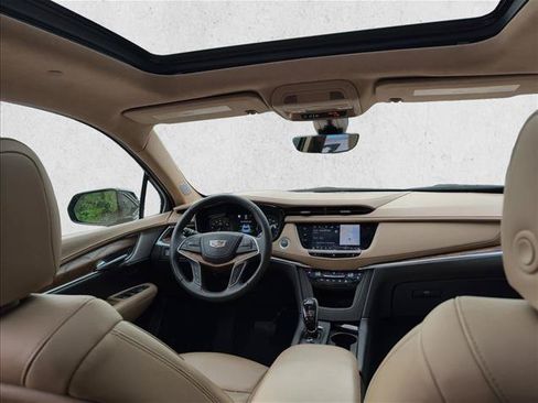 Used 2020 Cadillac XT5 Premium Luxury w/ Platinum Package FWD image 25
