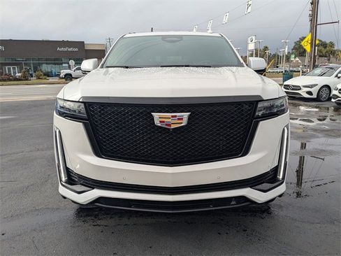 Used 2022 Cadillac Escalade ESV Sport w/ Touring Package image 10