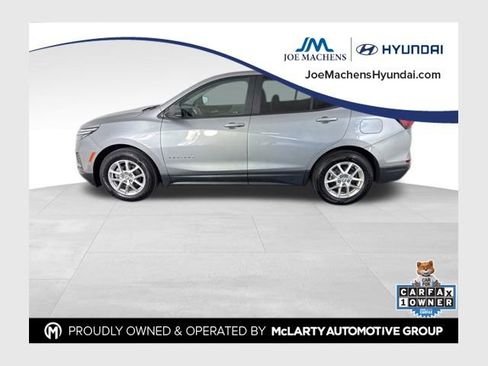 Used 2023 Chevrolet Equinox LS w/ LS Convenience Package FWD image 1