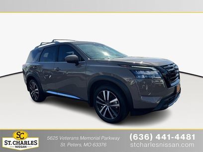 Used 2025 Nissan Pathfinder Platinum