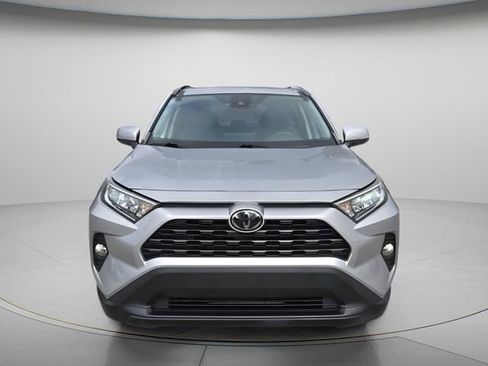 Used 2020 Toyota RAV4 XLE FWD image 4
