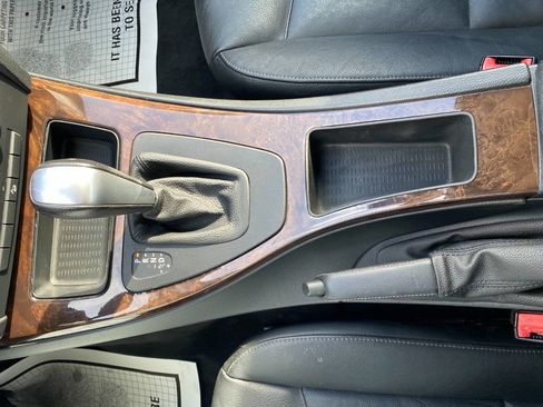 Used 2010 BMW 328i xDrive Sedan image 16