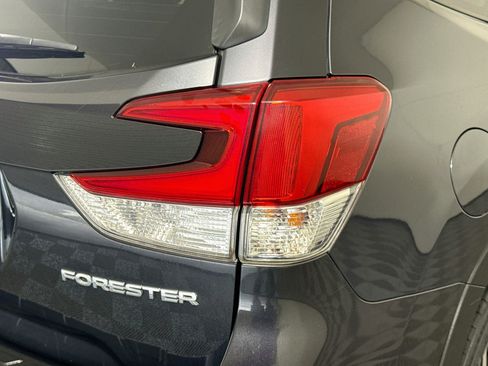 Used 2019 Subaru Forester Premium AWD/4WD image 34