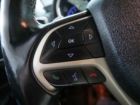 Used 2015 Jeep Grand Cherokee Overland w/ Advanced Technology Group image 22