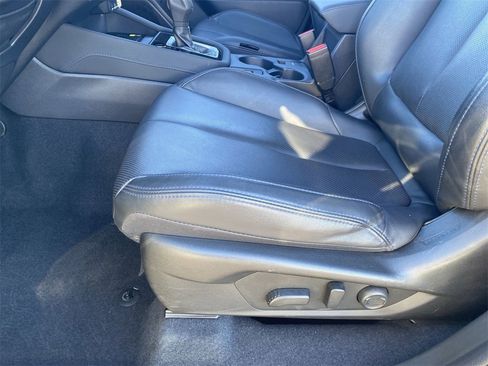 Certified 2025 Subaru Forester Limited w/ Popular Package #2 image 17