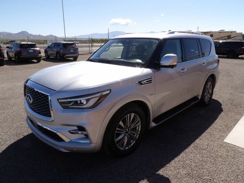 Used 2019 INFINITI QX80 Luxe AWD/4WD image 4