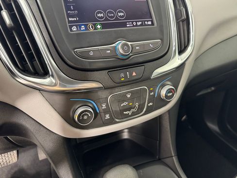 Used 2023 Chevrolet Equinox LT FWD image 18
