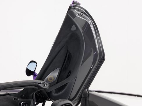 Used 2020 McLaren 600LT Spider RWD image 48
