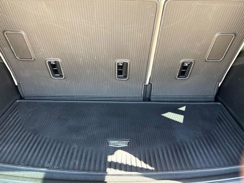 Used 2025 Cadillac Escalade V image 11