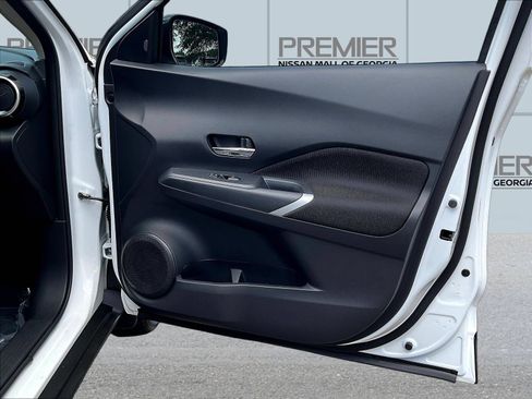 Certified 2024 Nissan Kicks SV FWD image 28