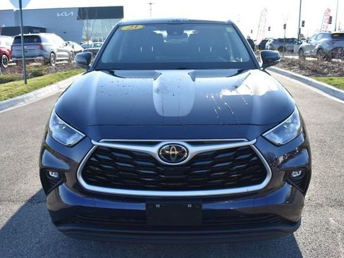 Used 2023 Toyota Highlander LE image 8