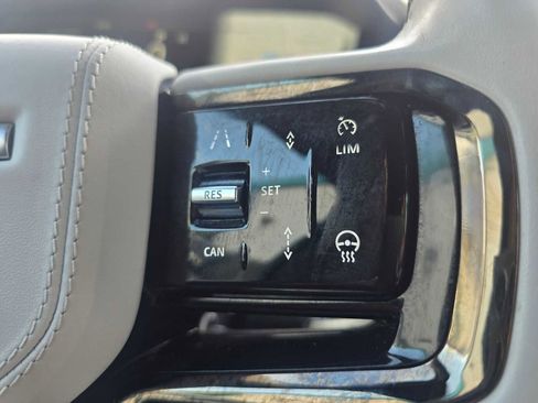 Used 2023 Land Rover Range Rover Sport SE Dynamic AWD/4WD image 33