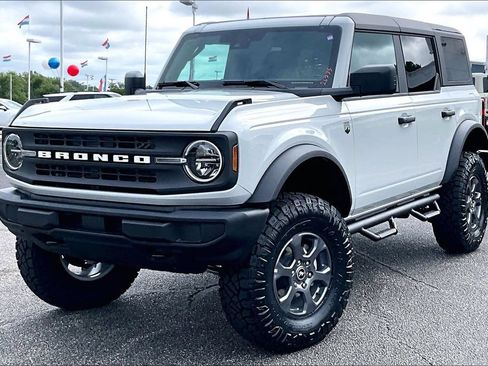New 2026 Ford Bronco Big Bend AWD/4WD image 2