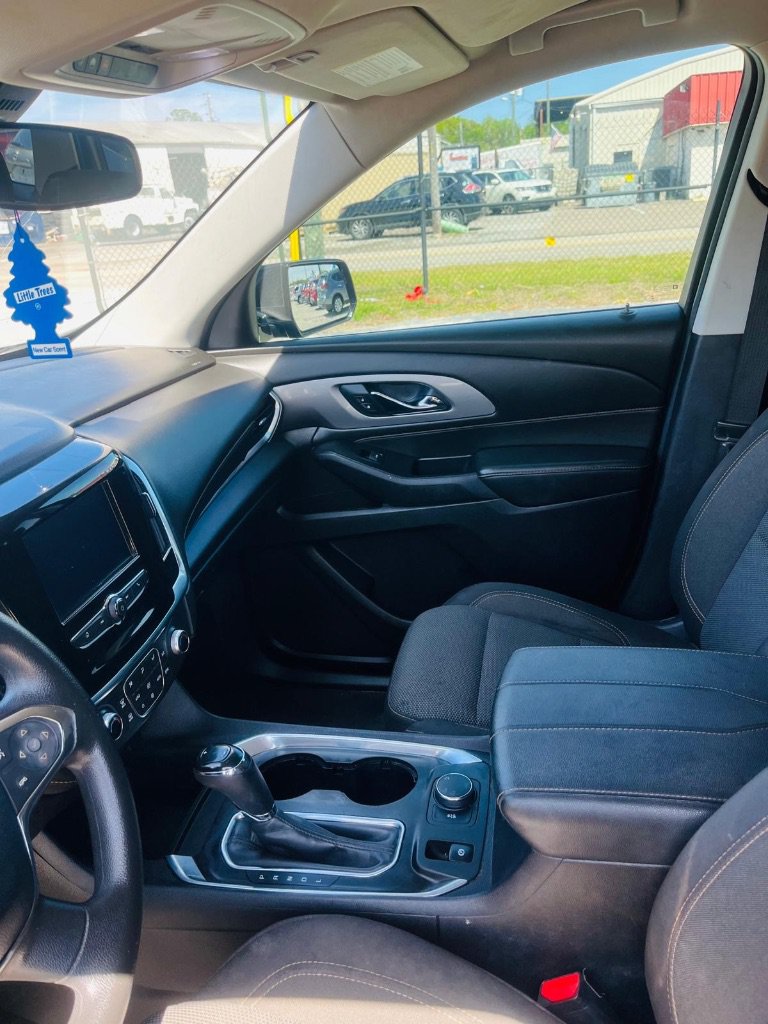 Used 2019 Chevrolet Traverse LS AWD/4WD image 7