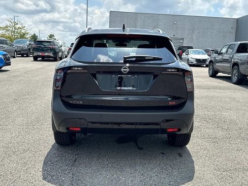 New 2025 Nissan Kicks SR image 5
