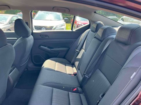 Used 2023 Nissan Altima 2.5 SV FWD image 29