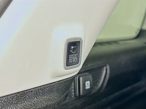 Used 2022 Jeep Grand Cherokee Limited 4xe w/ Luxury Tech Group II image 30