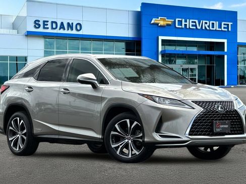 Used 2022 Lexus RX 450h AWD w/ Premium Package image 2