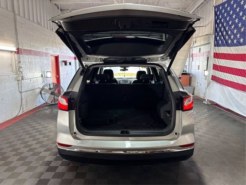 Used 2019 Chevrolet Equinox LT AWD/4WD image 12