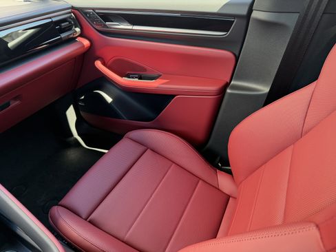 New 2026 Porsche Macan Electric image 19