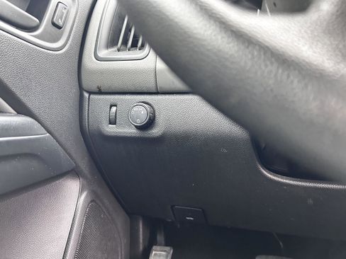 Used 2018 Chevrolet Colorado W/T w/ WT Convenience Package image 23