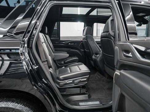 Used 2024 Cadillac Escalade Sport image 33