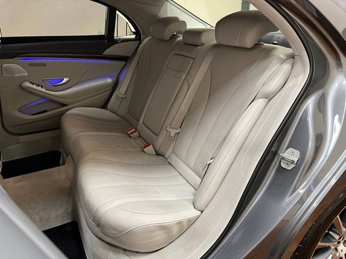 Used 2017 Mercedes-Benz S 550 Sedan image 33