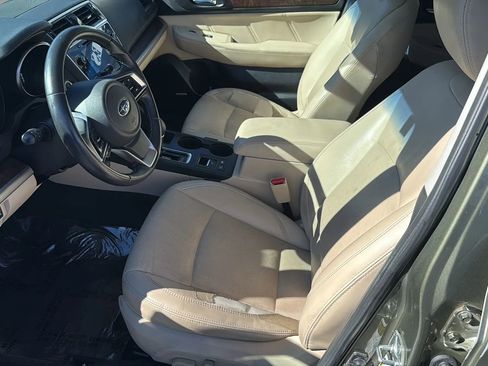 Used 2019 Subaru Outback 2.5i Limited w/ Popular Package #2 image 16