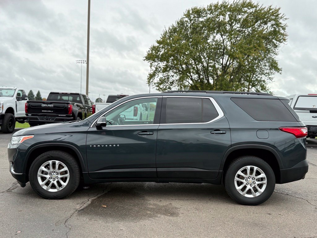 Used 2020 Chevrolet Traverse LT w/ Driver Confidence II Package AWD/4WD image 36