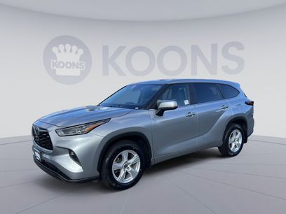 Used 2024 Toyota Highlander LE