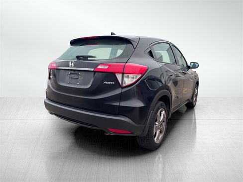 Used 2022 Honda HR-V LX image 4
