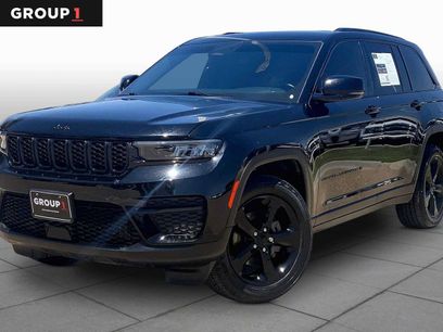 Used 2022 Jeep Grand Cherokee Altitude