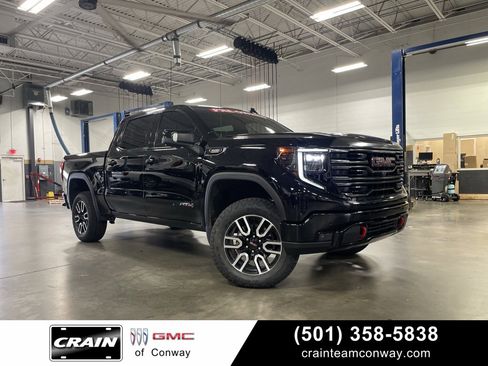 Used 2024 GMC Sierra 1500 AT4 w/ Technology Package image 1