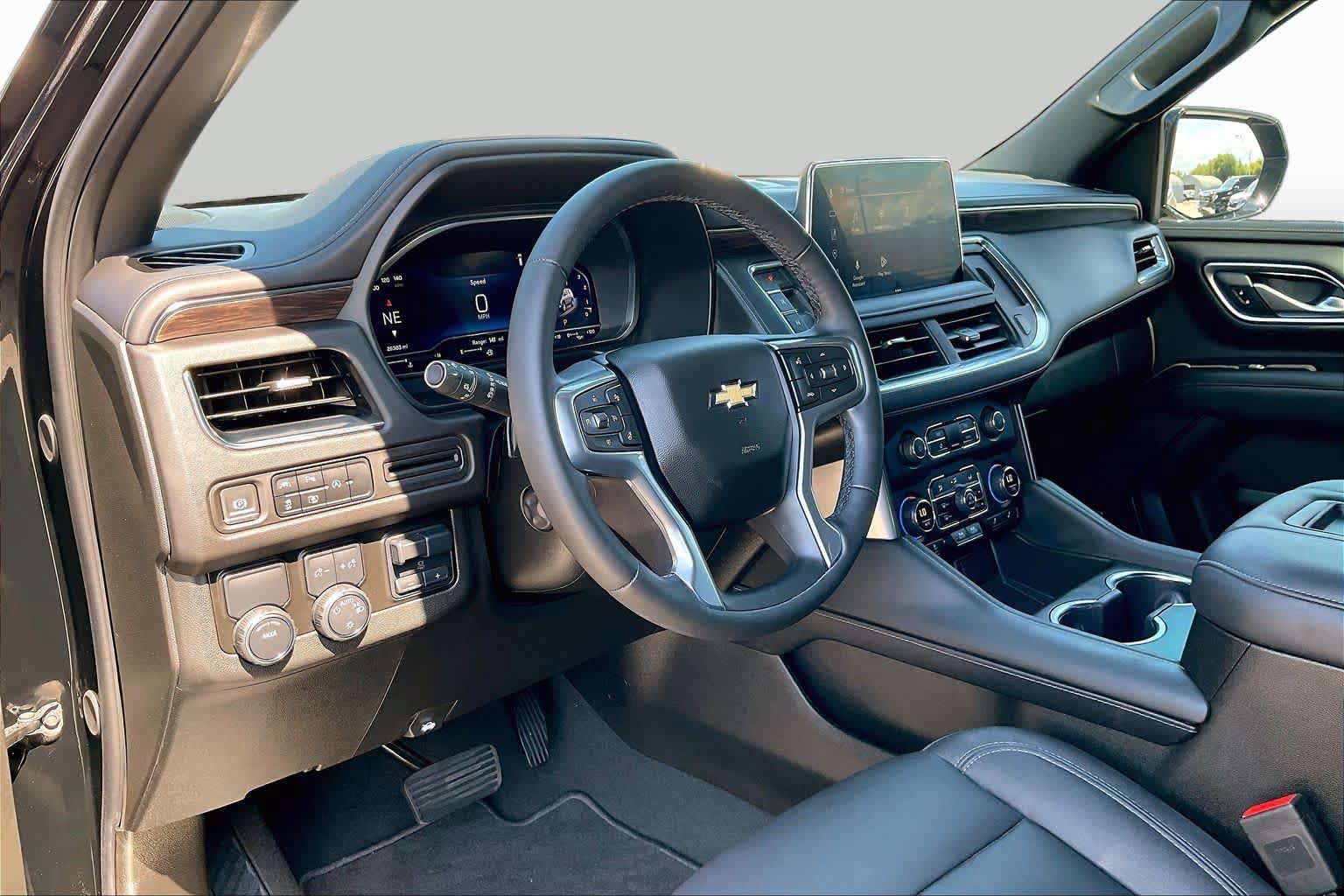 Used 2023 Chevrolet Tahoe LT w/ LT Signature Package RWD image 17