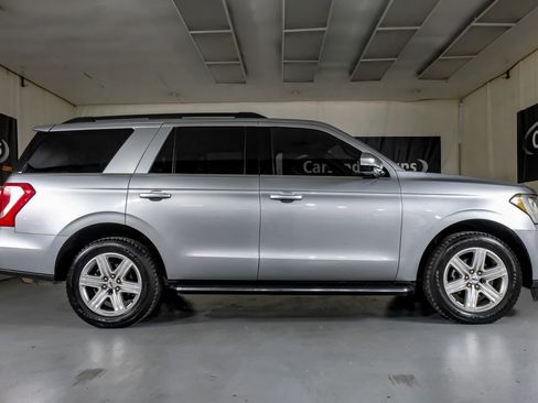 Used 2020 Ford Expedition XLT w/ Equipment Group 202A image 5