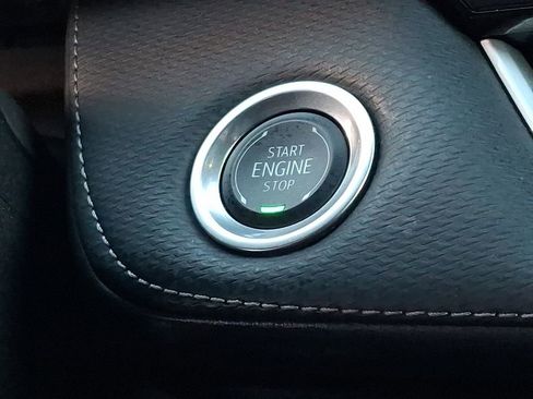 Used 2025 Chevrolet Equinox LT w/ Convenience Package II image 24