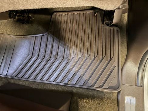 Used 2015 Chevrolet Tahoe LTZ image 31