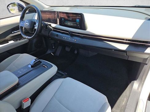 Used 2023 Nissan Ariya FWD image 30